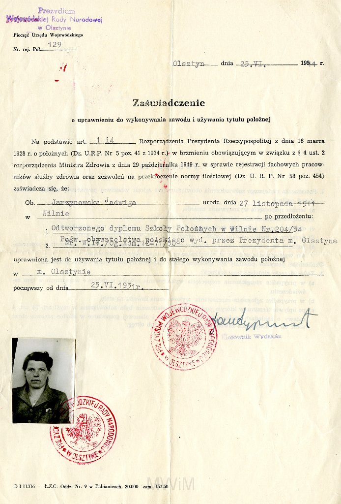 KKE 4598.jpg - Dok. Zaświadczenie do wykonywania zawodu dla Jadwigi Jarzynowskiej (z domu Siemaszko, ur. 27 XI 1911 r. w Wilnie), potwierdzające skończenie szkoły Położnych w Wilnie, Olsztyn, 25 VI 1955 r.